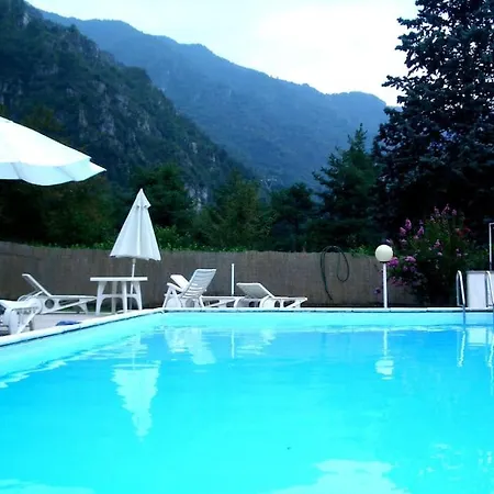 — Pool — Idro * Vesta